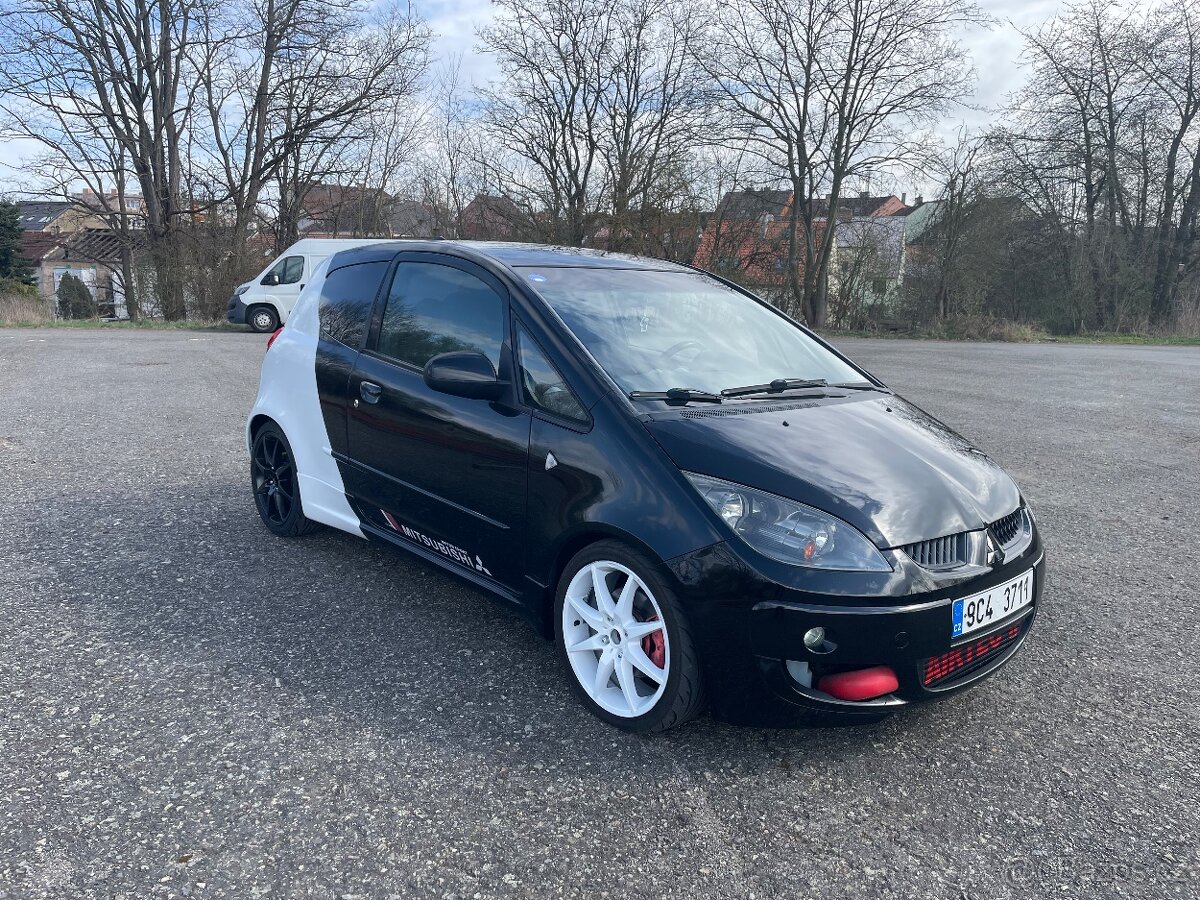 Mitsubishi Colt 1,5 CzT turbo 130kw, platná STK