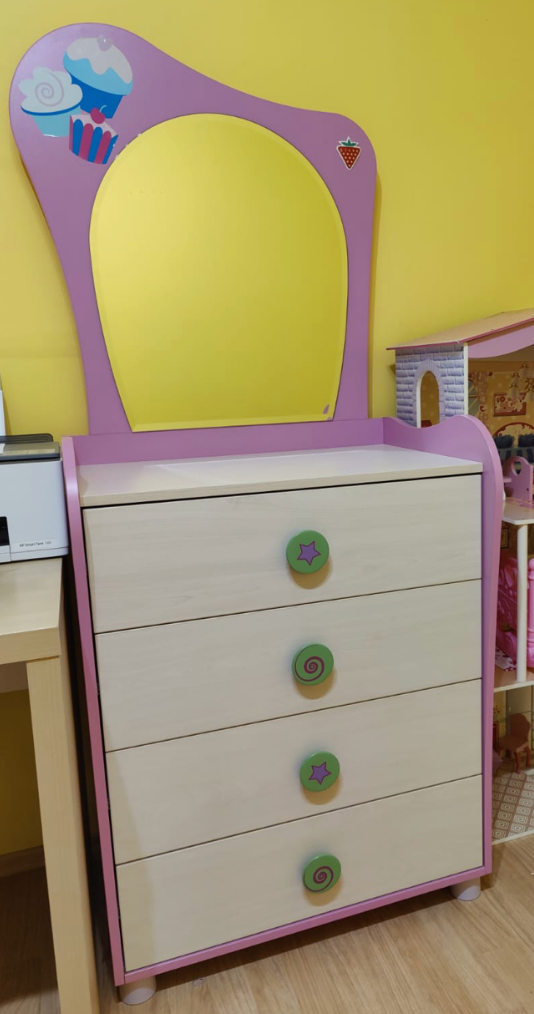 Komoda se zrcadlem ČILEK