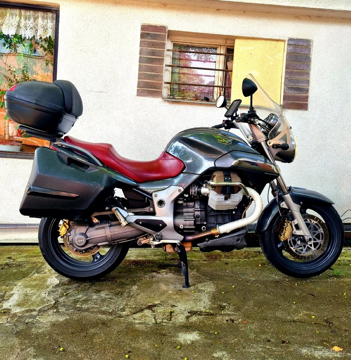 Moto Guzzi Breva V1100