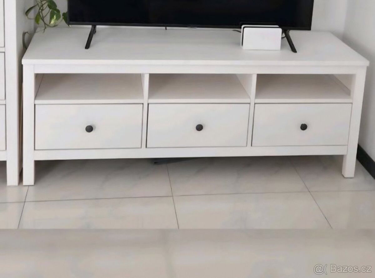 HEMNES TV STOLEK