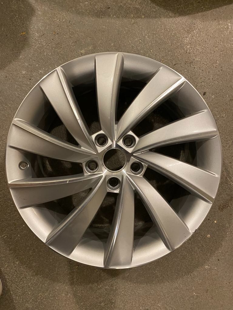 Hliníkový disk 18" TURBINE Škoda Octavia 3 L&K