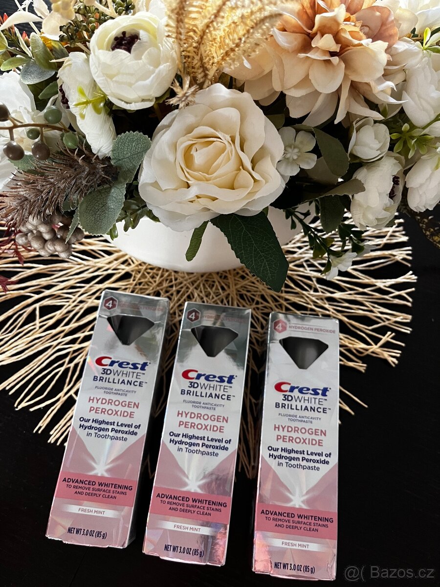 Crest 3D white brilliance z USA - belici pasta