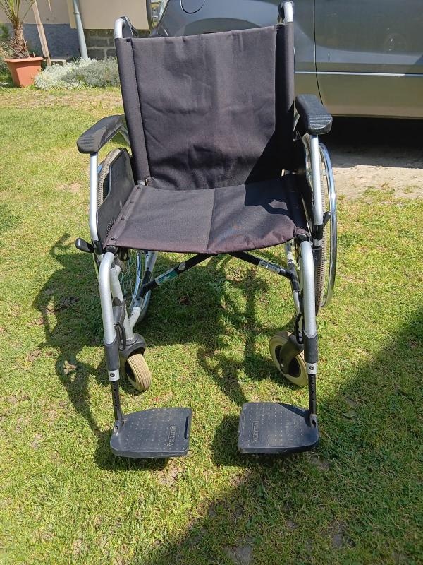 Prodám mechanický vozík pro invalidy Meyra