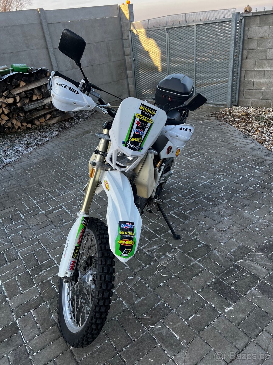 Suzuki Dr 350