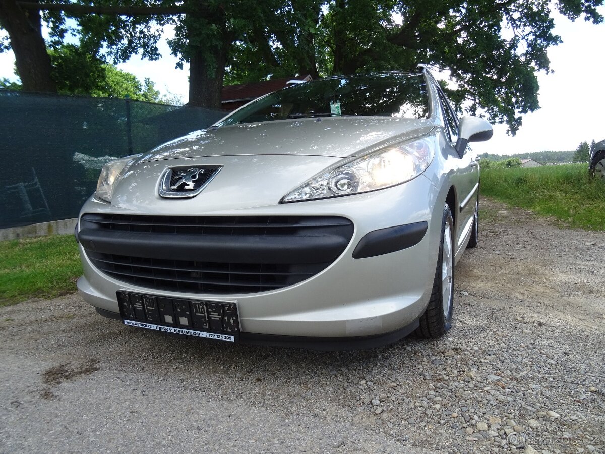 Peugeot 207 1,4 SW 54kW 2x kola, velice pěkný s pěknou výb.