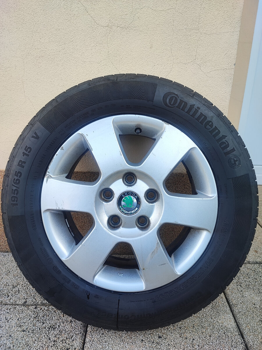 Prodej letního pneu+litinová kola R15 ze Škoda Octavia