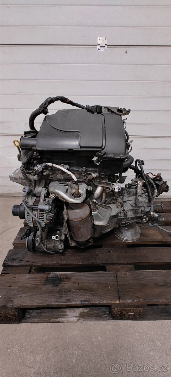 Motor Toyota Yaris