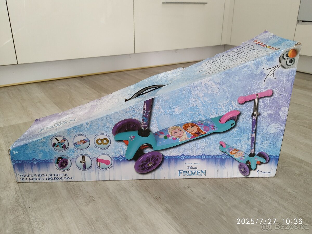 Dětská tříkolová koloběžka Frozen