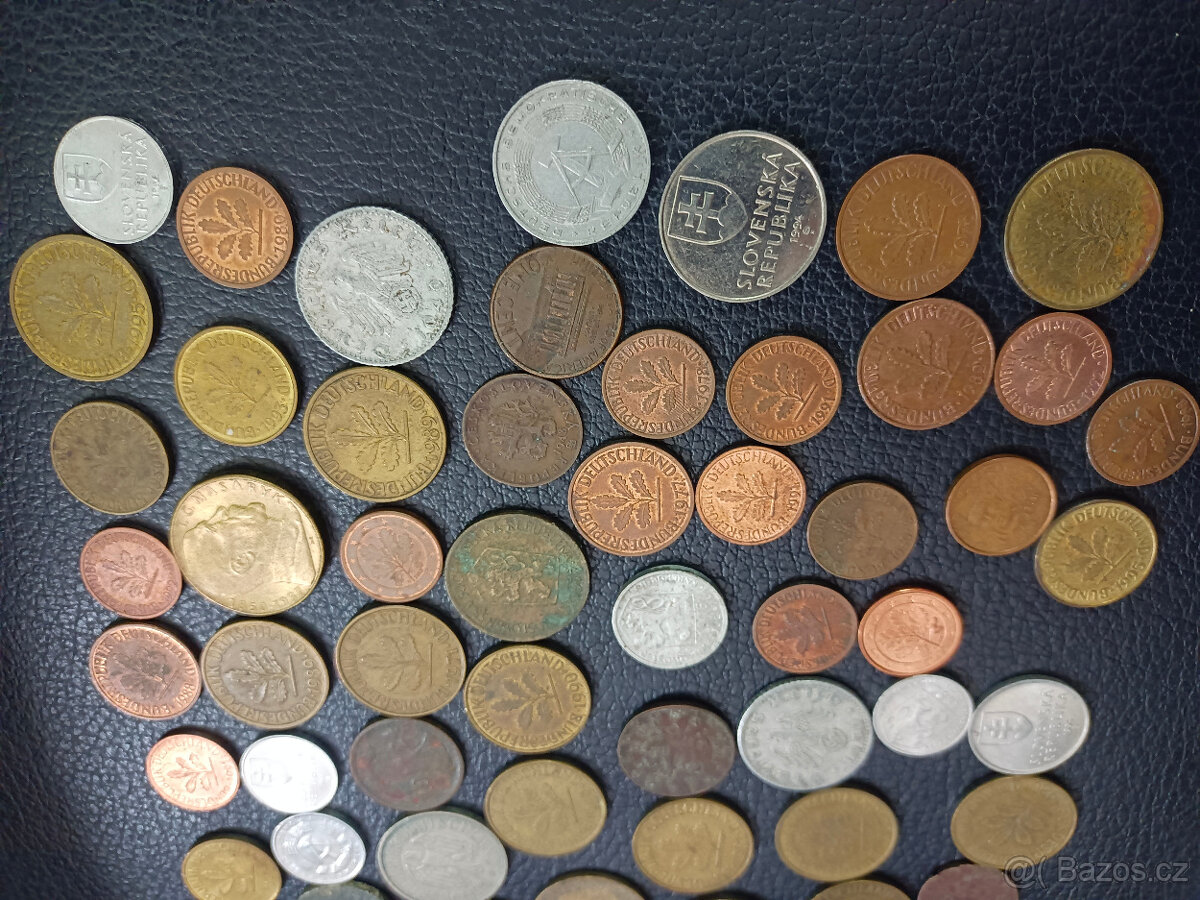Mince 81 kusů z válečného období až do období 90.let, různé
