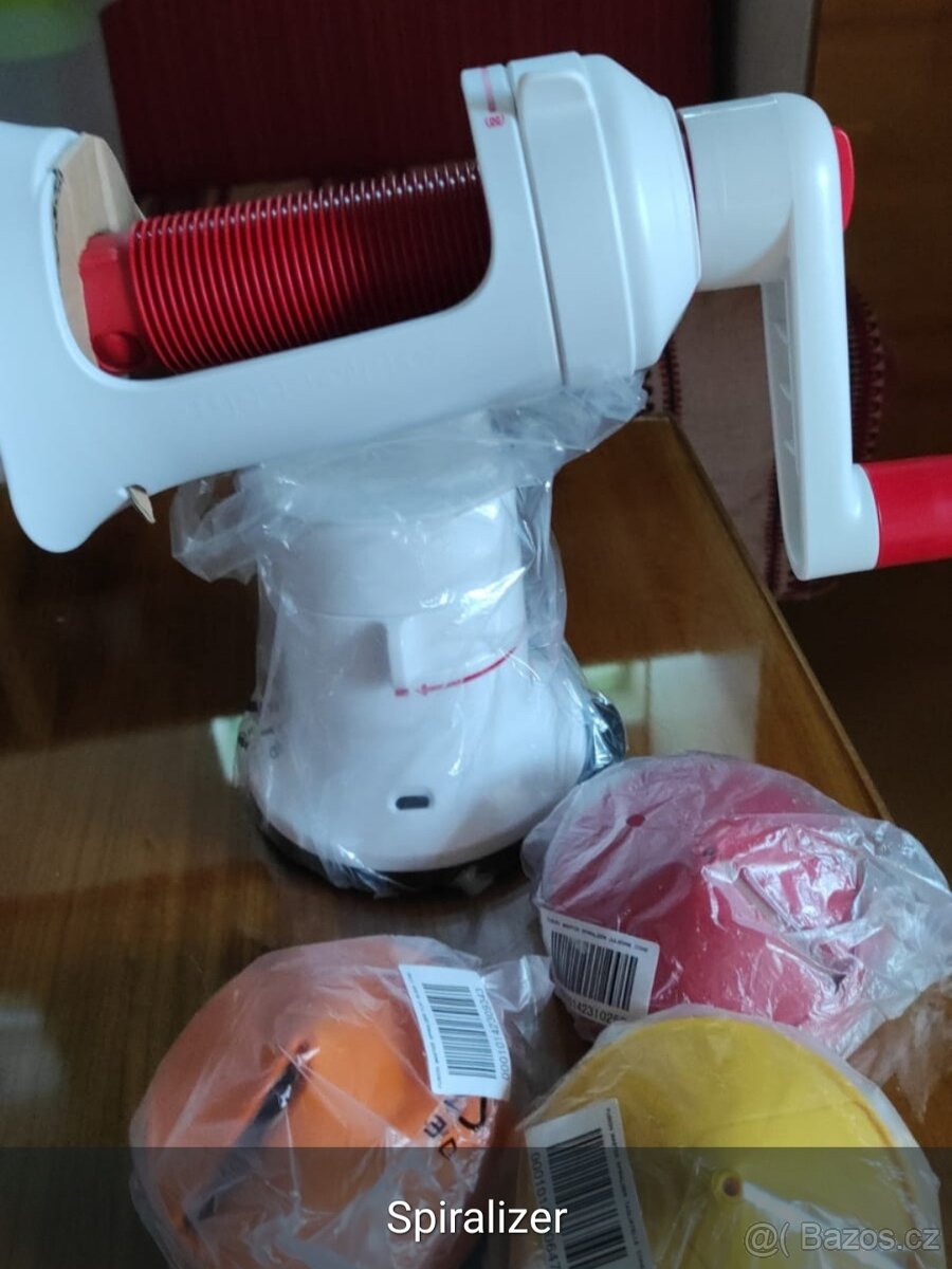 Kuchyňské nádobí Tupperware