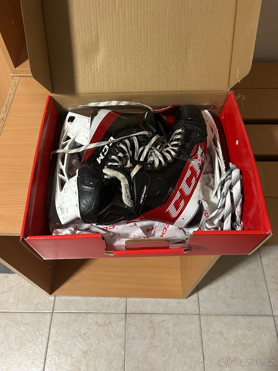Brusle CCM Tacks XF Pro SR
