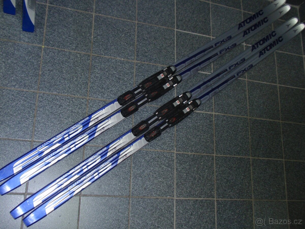 2X NNN TURISTICKÉ BĚŽKY ATOMIC FX9 180 CM NA 70-85 KILO