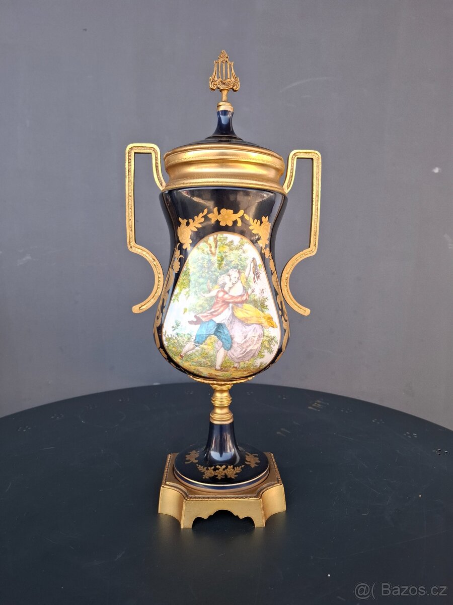 Starožitná porcelánová amfora Limoges