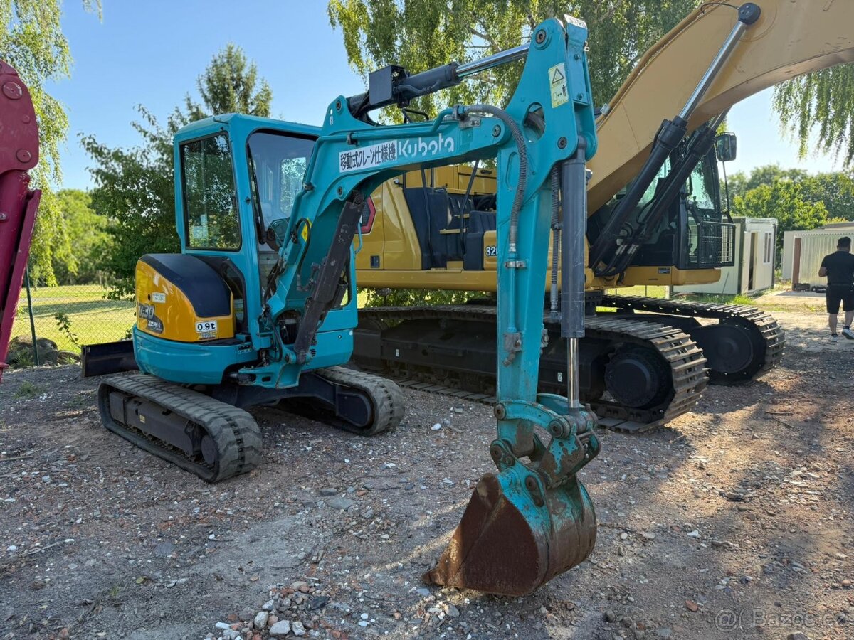 Kubota U30