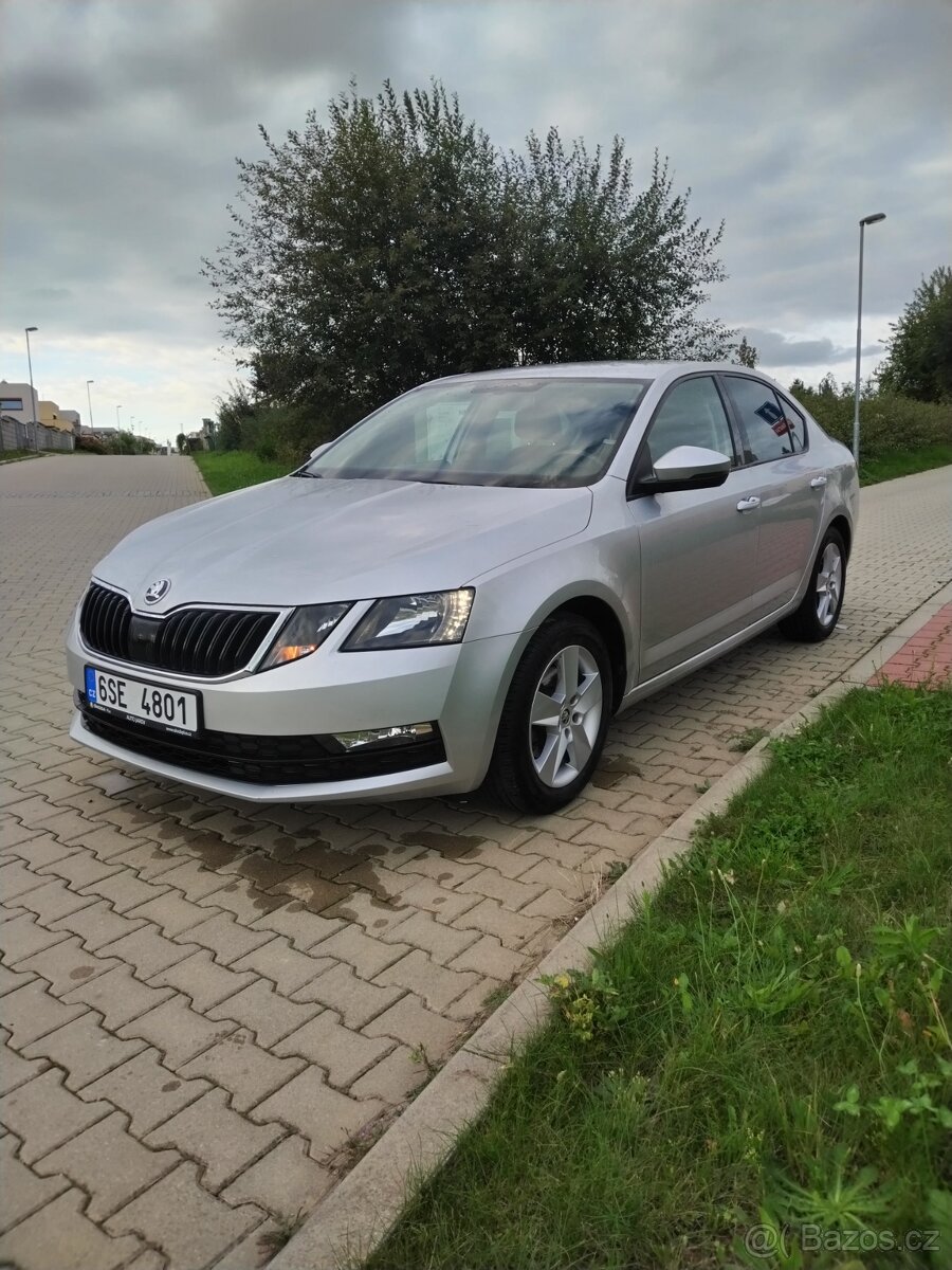 Škoda Octavia III 2019 koupeno ČR BENZÍN