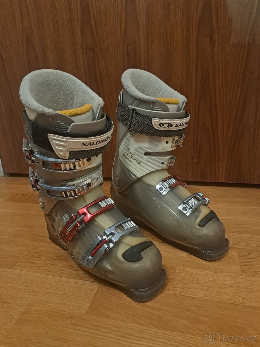 Lyžařské boty Salomon - velikost 26
