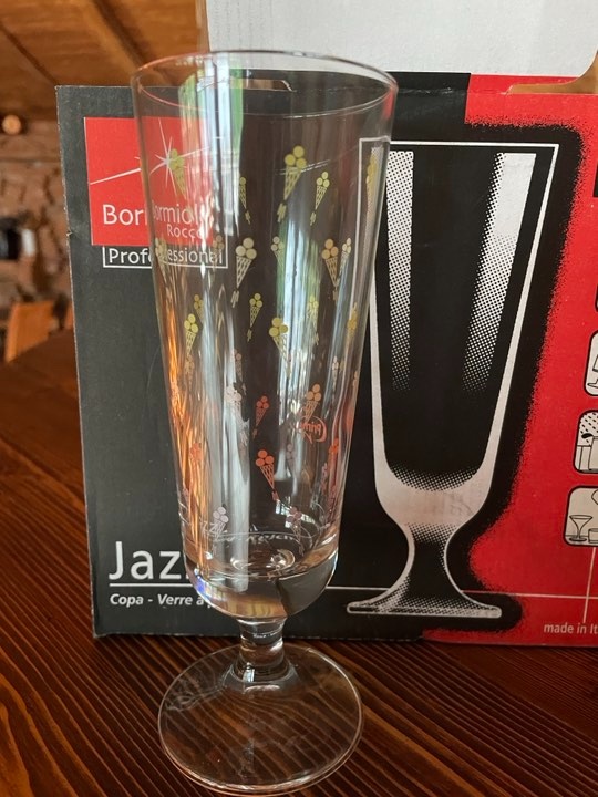 Skleněné poháry na zmrzlinu