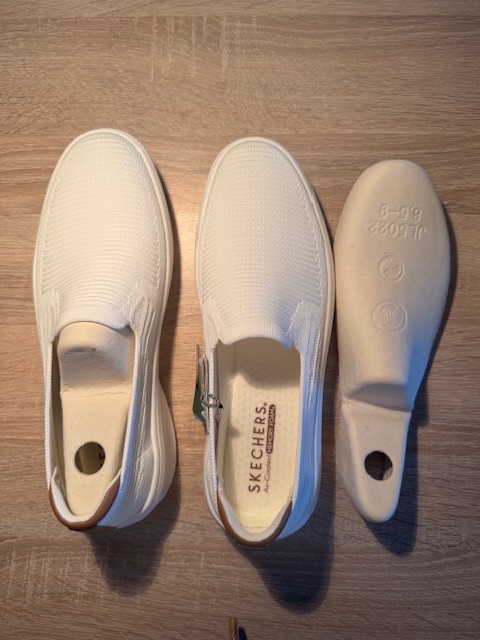 Skechers street sleva