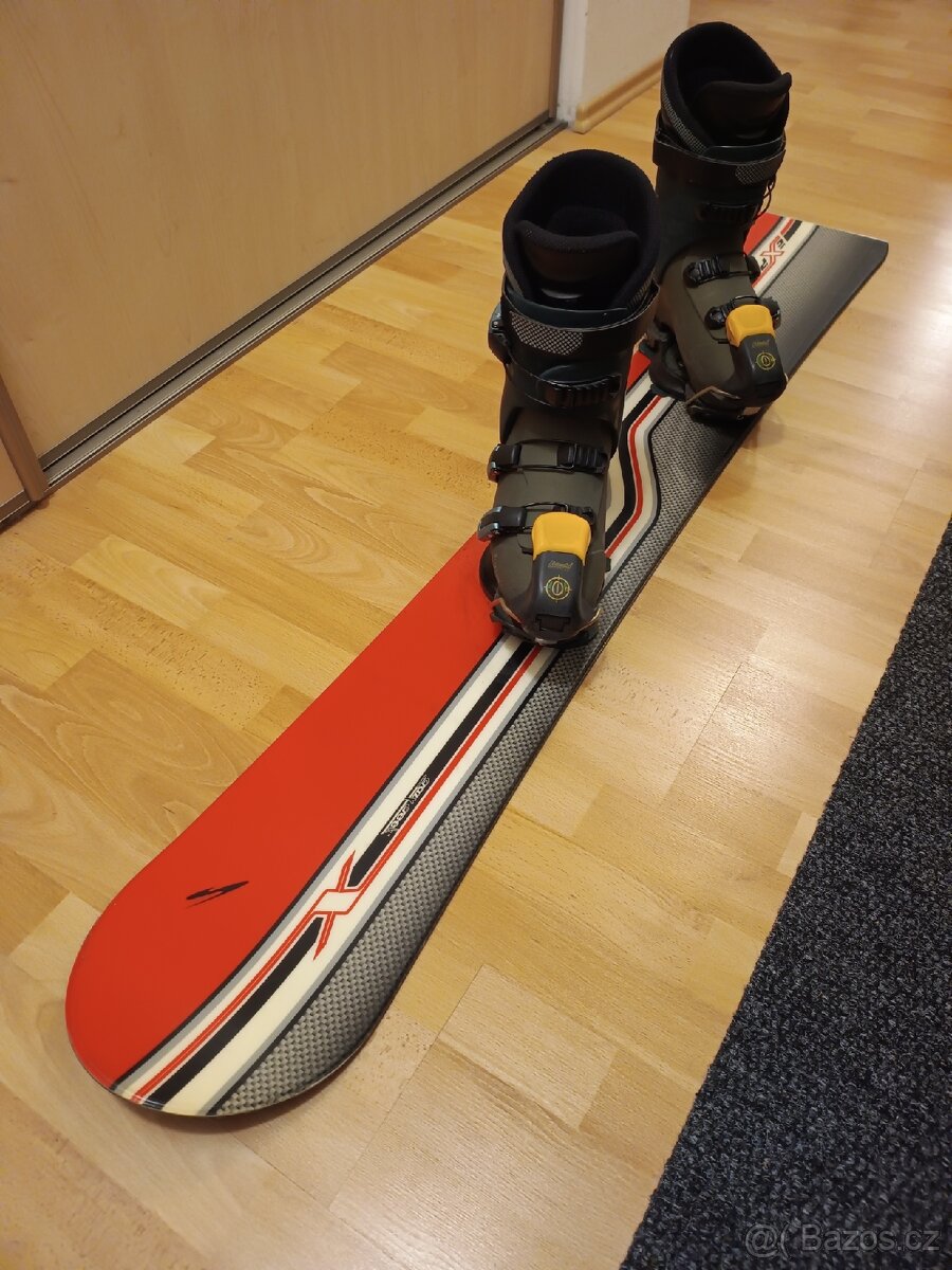 Snowboard crazy creek