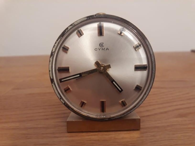 Starý švýcarský budík CYMA