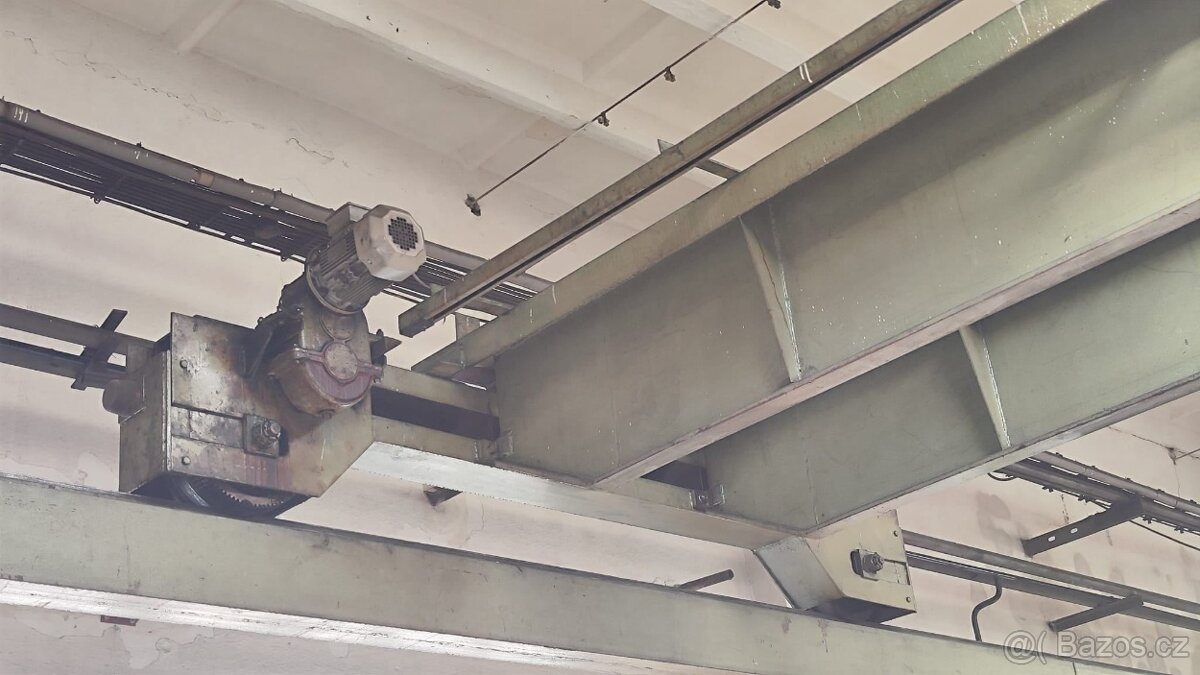 Portálový mostový jeřá 3,2t