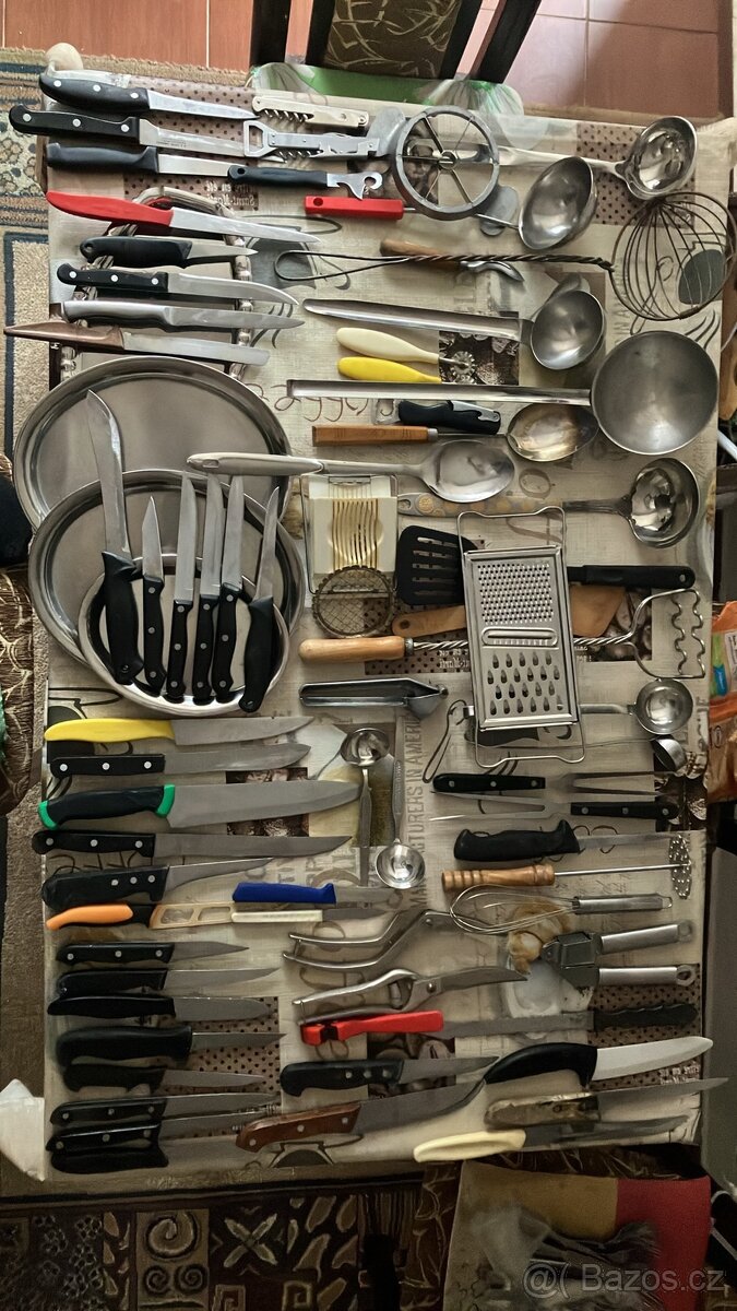 Kuchyňské nože a další vybavení pro gastro provoz