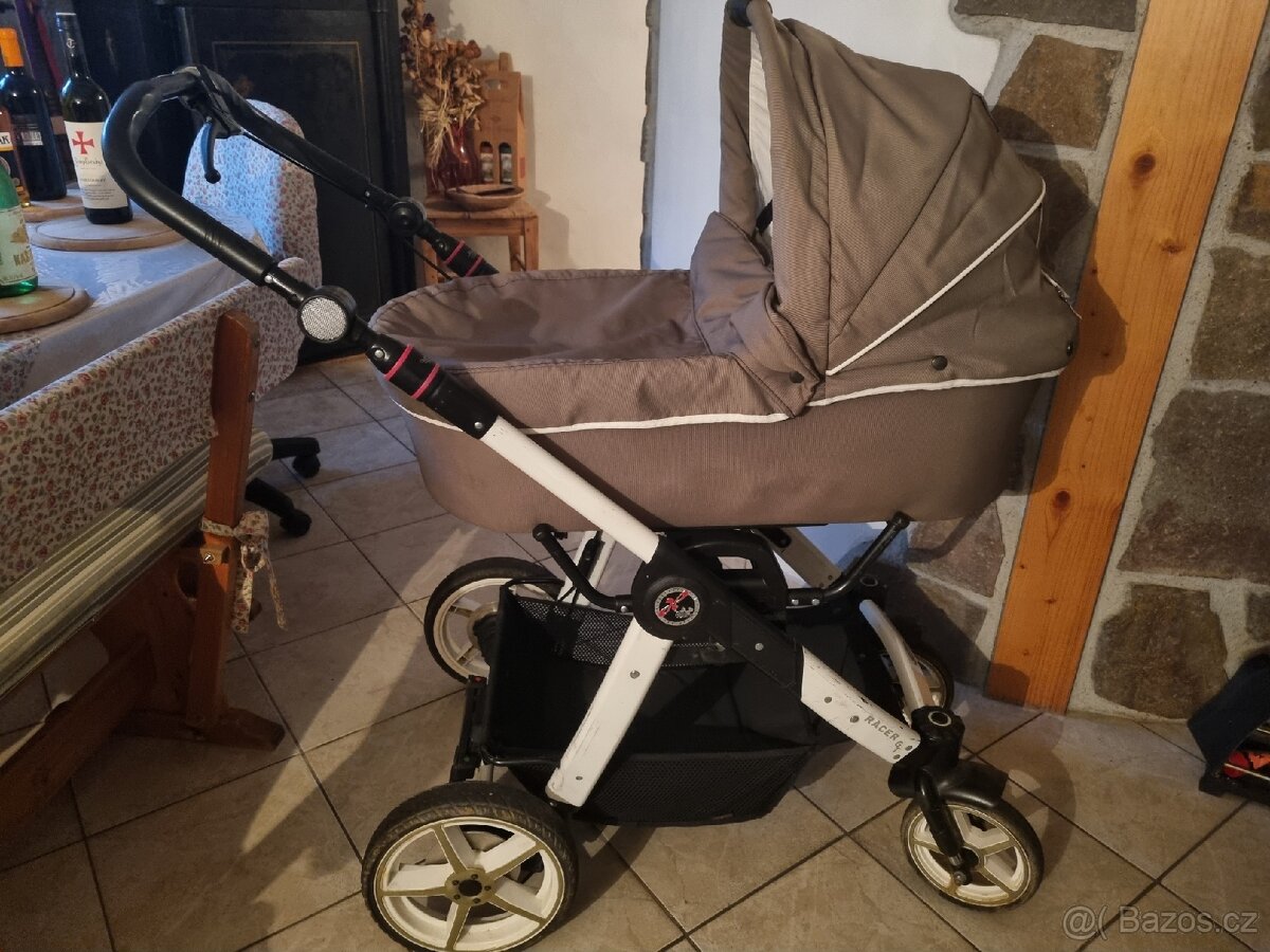 Kočárek Hartman, korbicka i sporťák