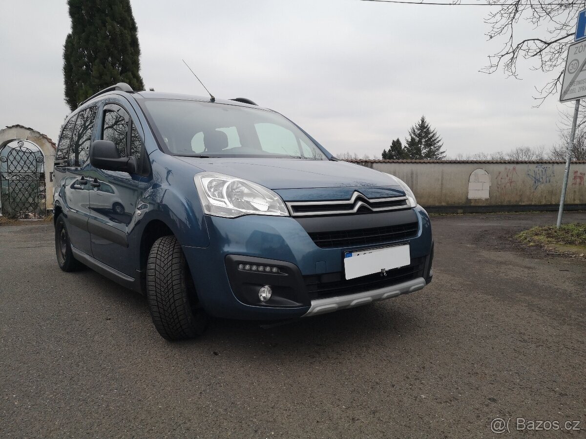 CITROEN BERLINGO MULTISPACENOVÉ V ČR2MAJ.SERVISHDITAŽNÉ