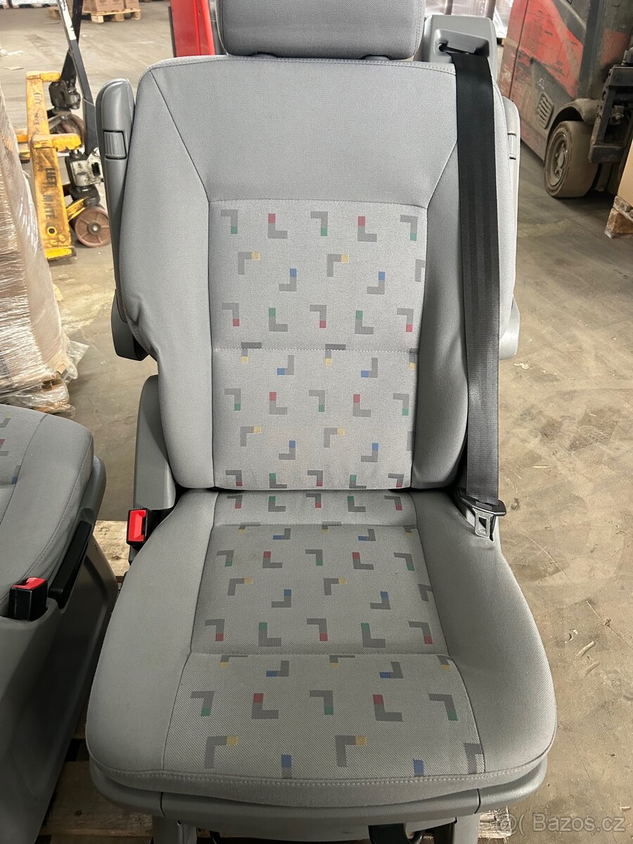 Otočné sedadla VW T5