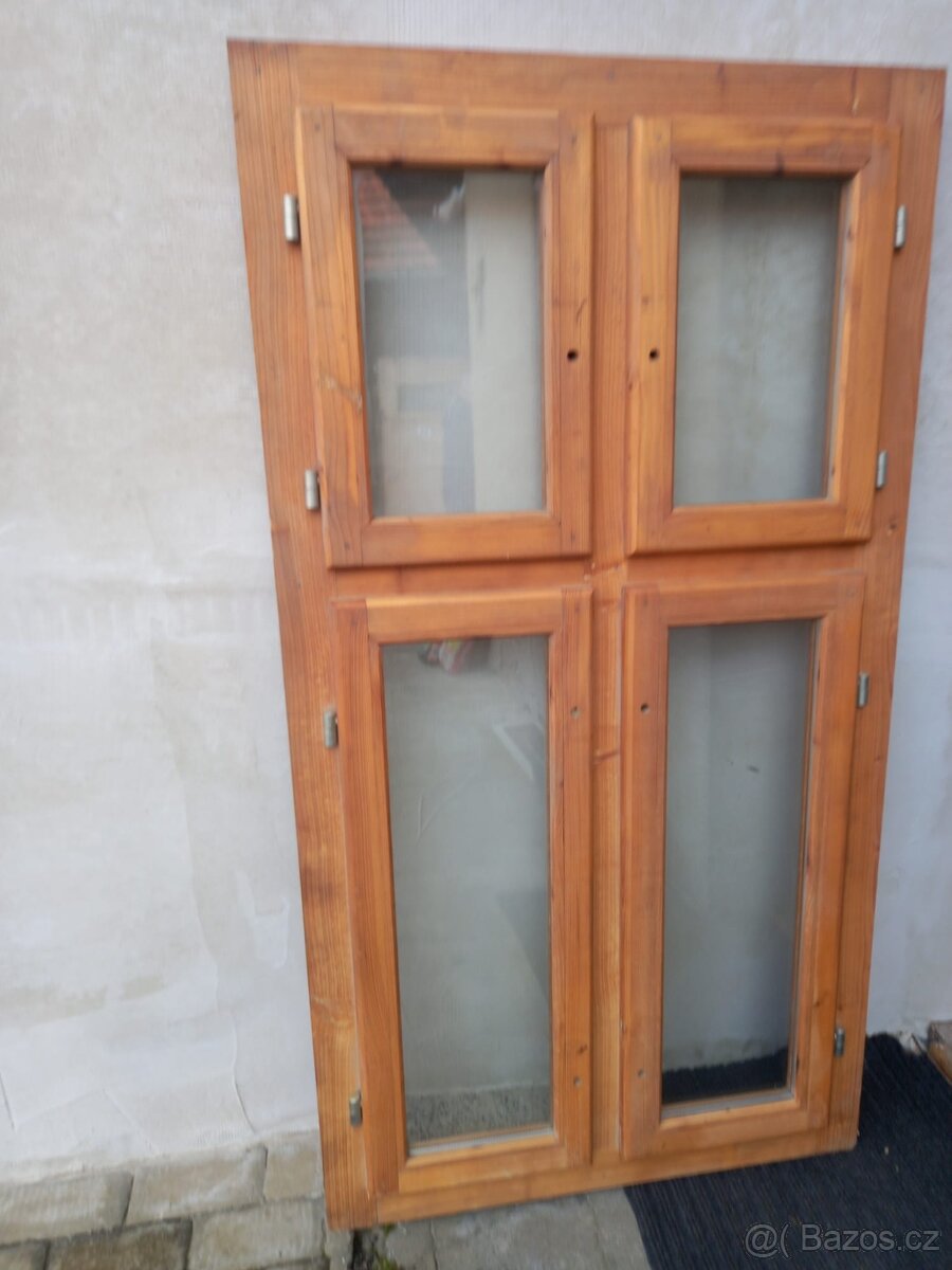 Dřevěné okno 140x80