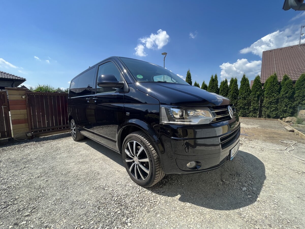 VW Multivan T5 2015 103kw pěkný stav 7mist