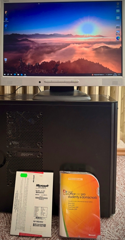 Prodám PC vhodné pro nenáročného hráče, na školu, kancelář.
