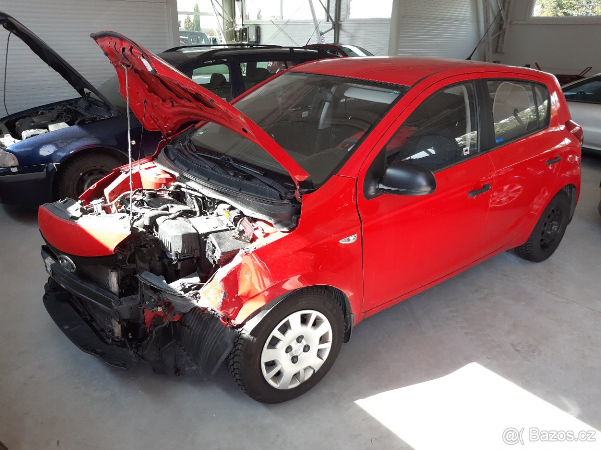 Hyundai I20 2013 1,2i 63kW - díly z vozu