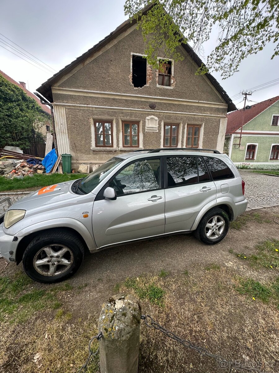 Toyota RAV4 2.0D-4D, 4x4, R.V. 2003.