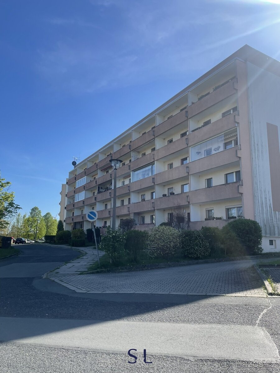 Pronájem bytu 2+1, 49 m2 - Bernstadt auf dem Eigen, Sachsen