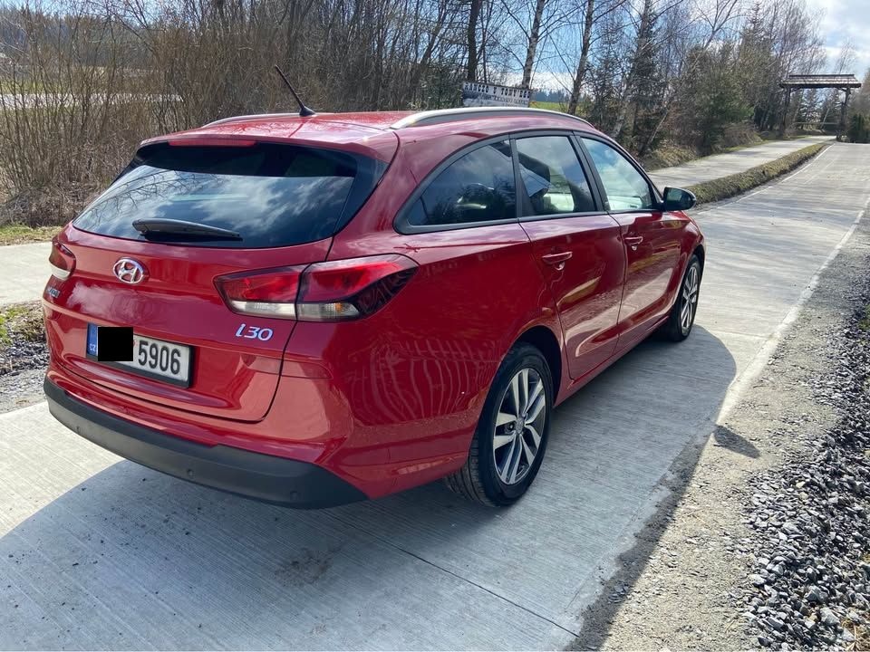 hyundai i30 combi rv2019- 103kw- 105000km- kamera