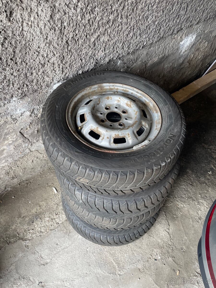 Kola Škoda Favorit 4x98 zimní pneu