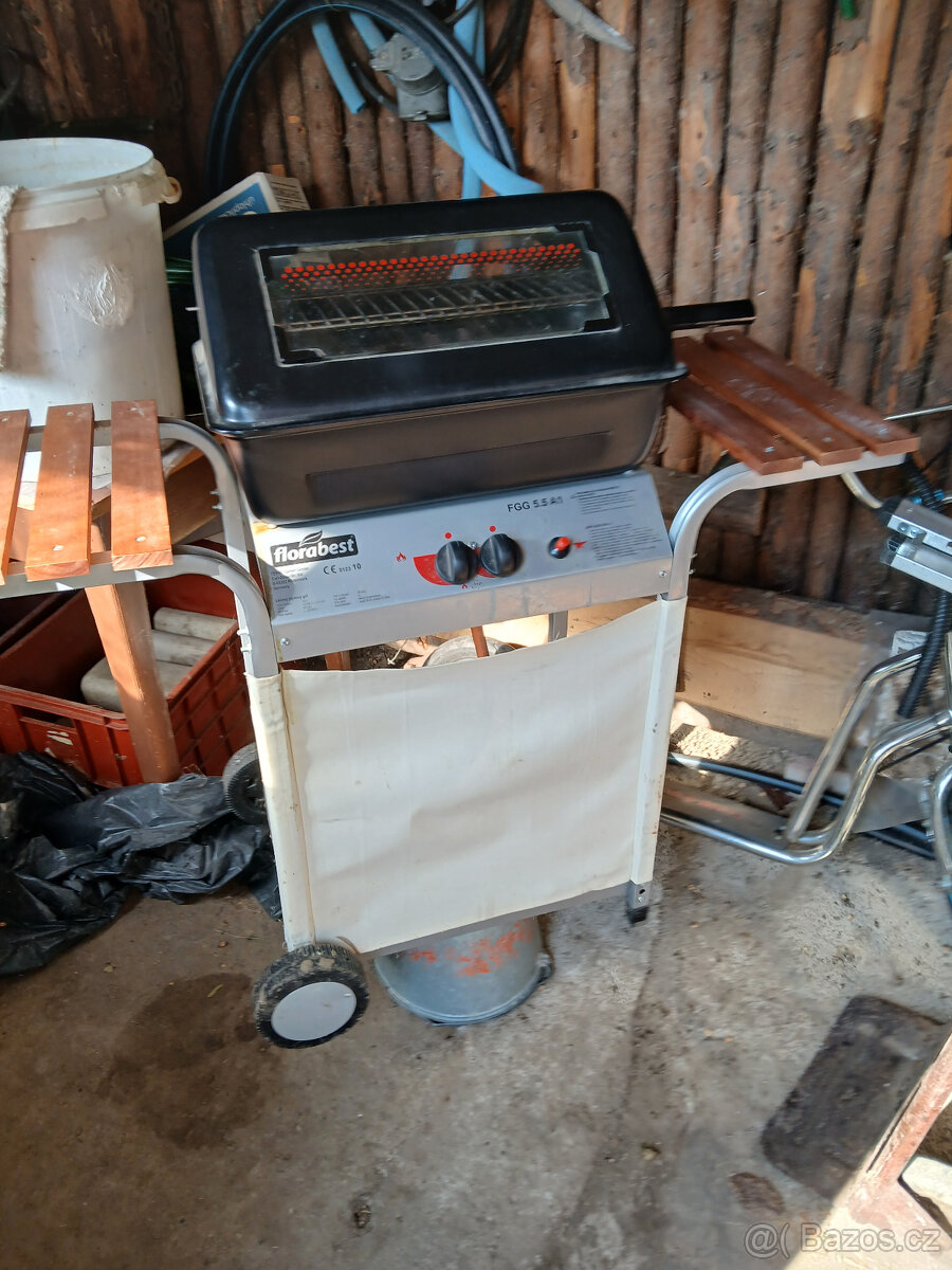 Prodám plynový gril