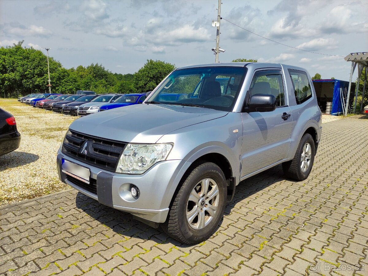 MITSUBISHI PAJERO 3.2 DI-D COMMON RAIL,TAŽNÝ 2800KG,4x4,