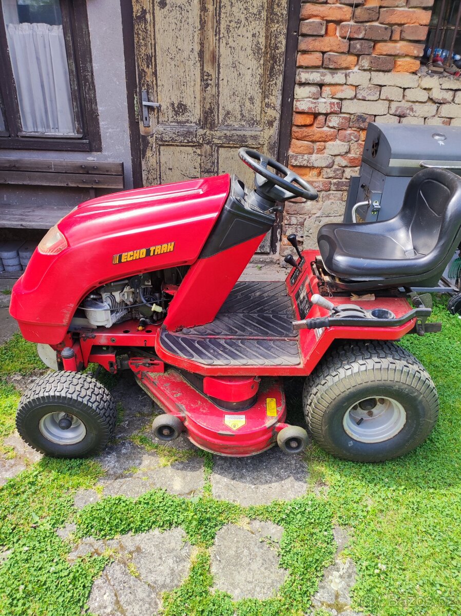 Prodám zahradní traktor
