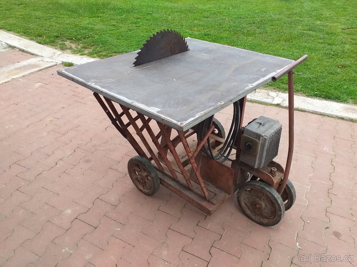 Cirkulárka pila s kolébkou BEZ MOTORU