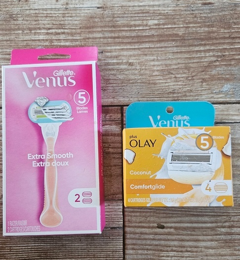 2x holící strojek Gillette Venus