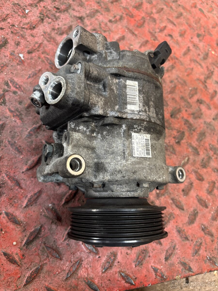 Klima kompresor Audi a4b8