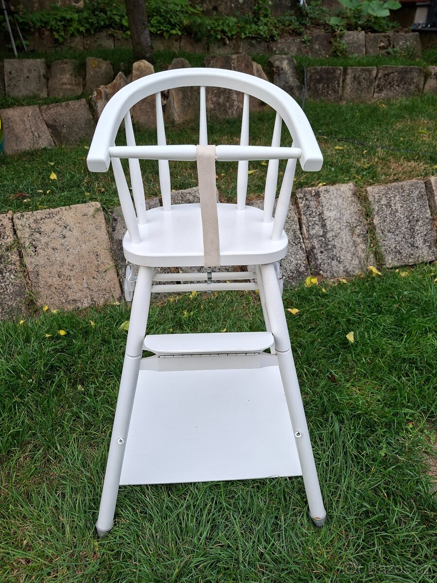 Dřevěná dětská jídelní židlička Sandra, rozkládací bílá