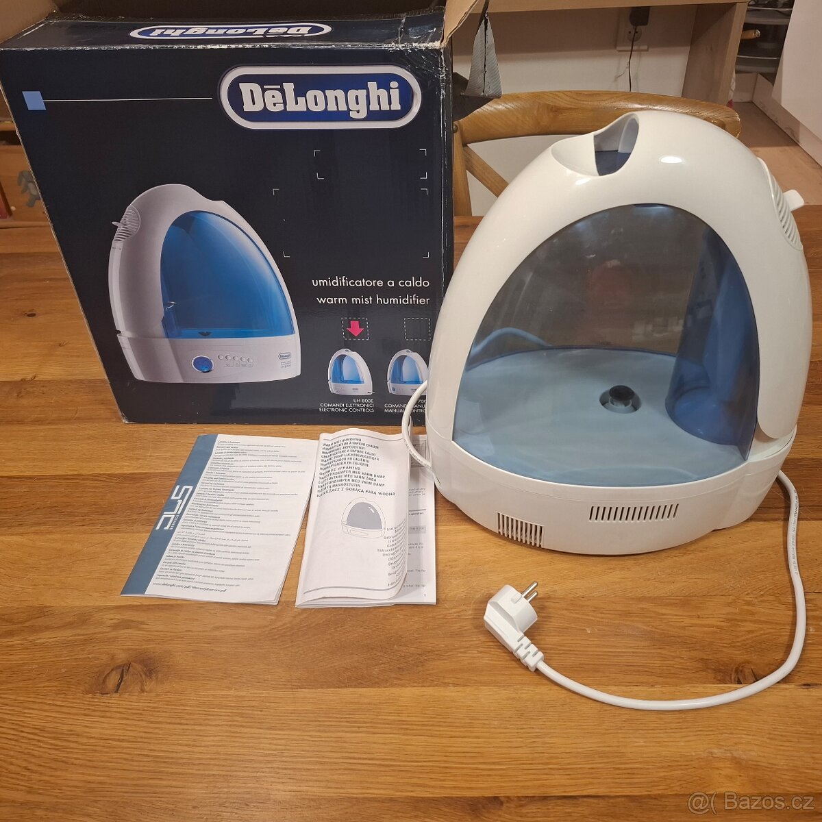 Zvlhčovač vzduchu De'Longhi UH 800E / 6,1 l / modrá/bílá