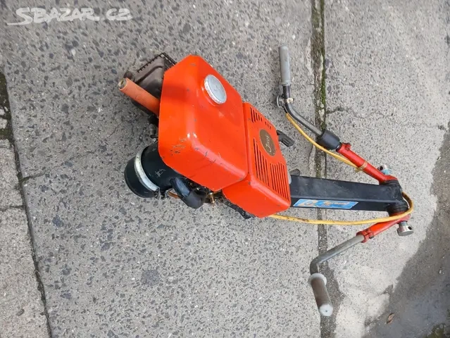 Prodám motor jikov k malotraktorům tera vari včetně řiditek