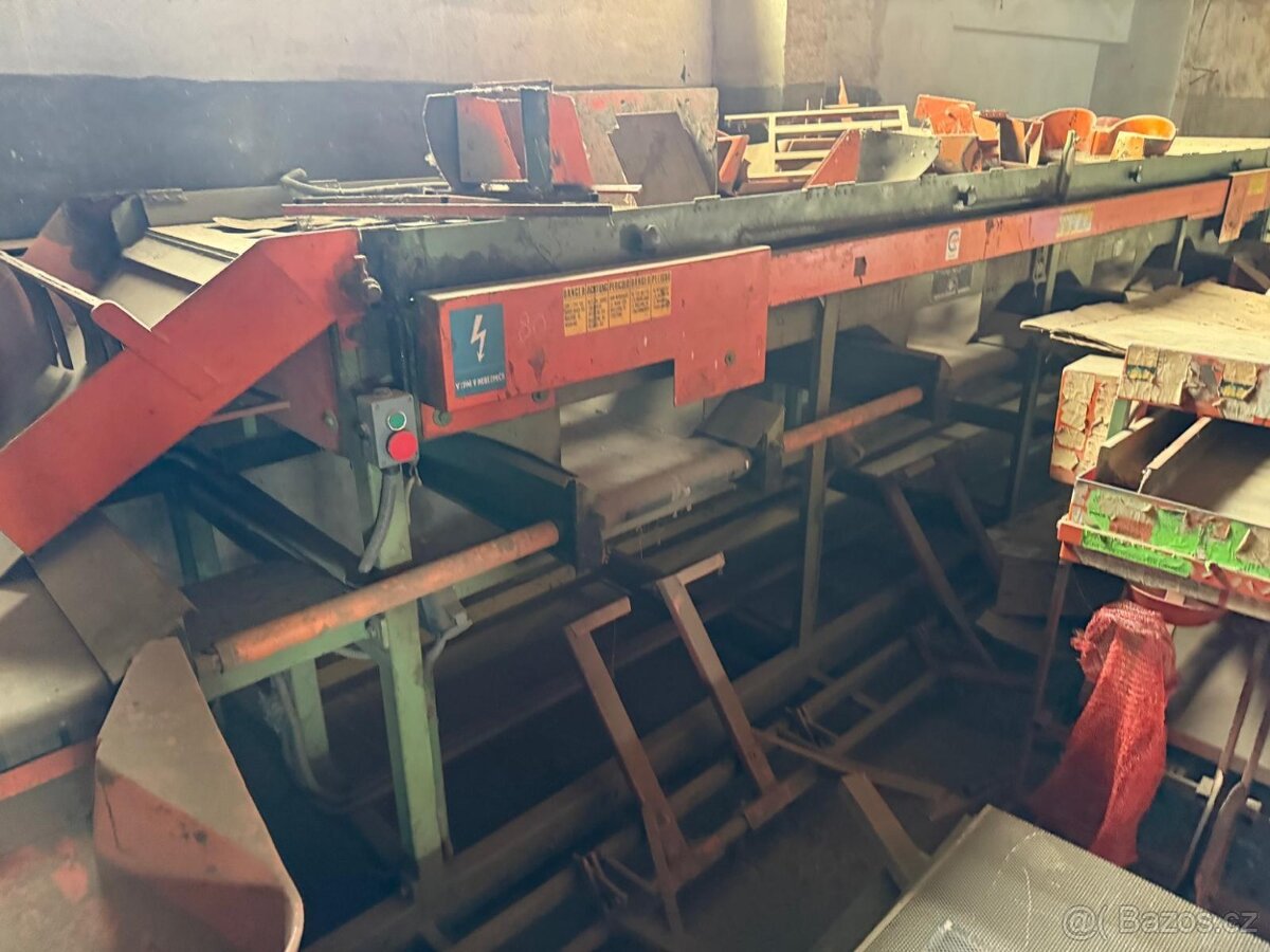 Třídička cibule, 3 frakce, obsahuje dva vážící a balicí stro