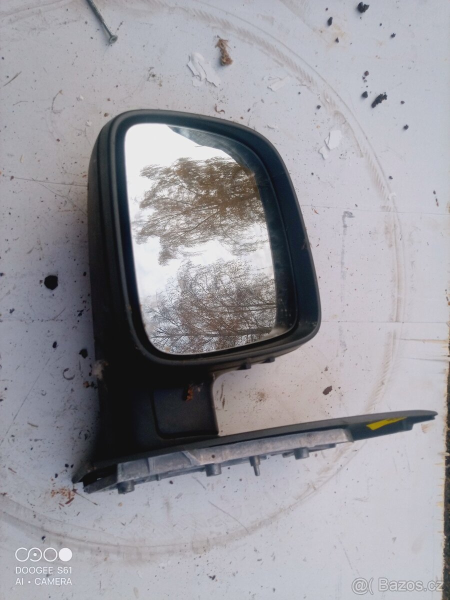 vw caddy zrcádka man levé