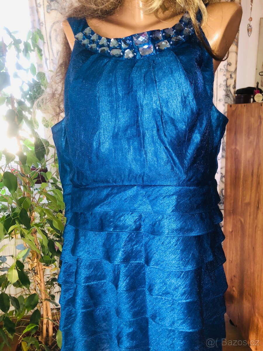 plesovesaty# spolecenske# maturitni# smaragdove# XL/XXL