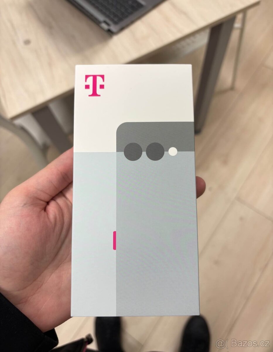 T Phone 3 nový zapeceteny 128gb a 6gb ram